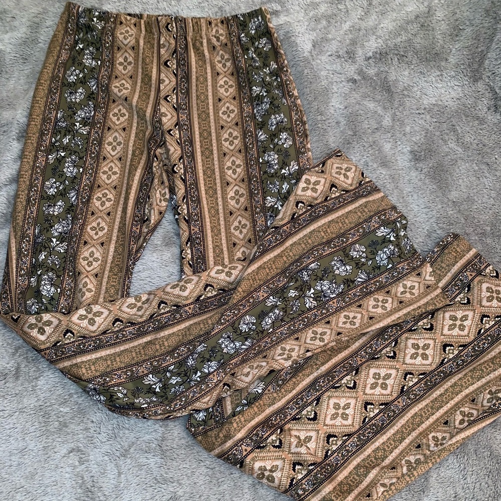 F21 Boho Print Flare stretch pants - size small
